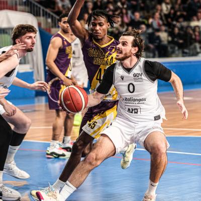  Rgb5635